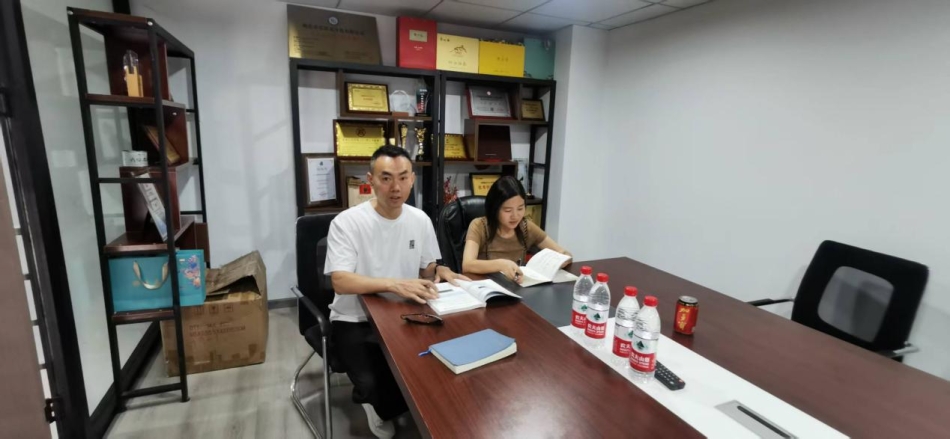 访企拓岗| 永利集团304赴湖北华忠思杰文化有限公司开展开展合作发展交流研讨